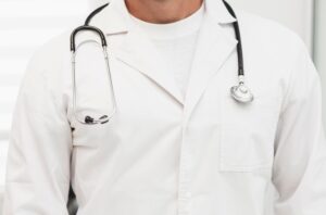 Erkeklerde Genital Herpes (HSV-1 / HSV-2): Kapsamlı Rehber